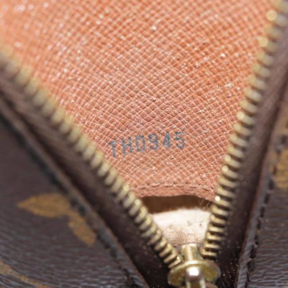 LOUIS VUITTON Monogram Trousse Demi Ronde Cosmetic Pouch M47520 LV Auth 90331 - Picture 12 of 16